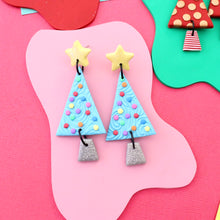 Wobbly Christmas tree earrings
