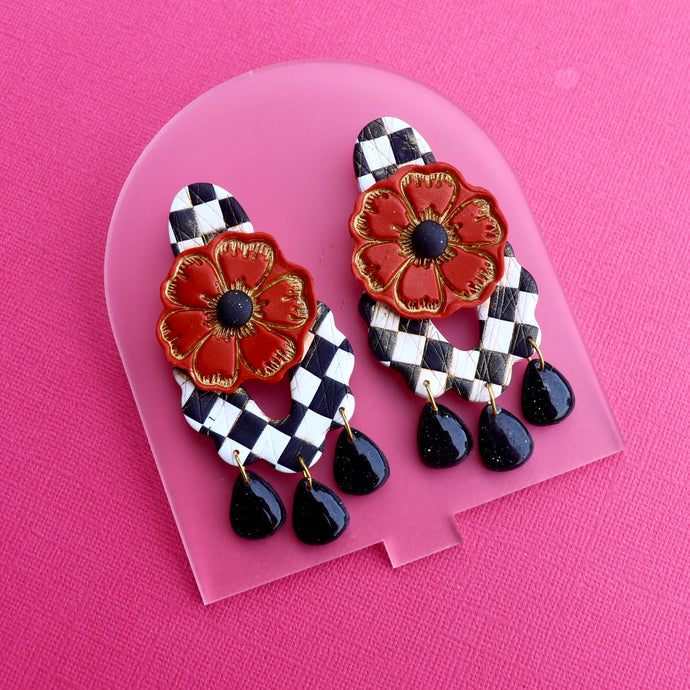 Checkmate Vamp - Dangle earrings